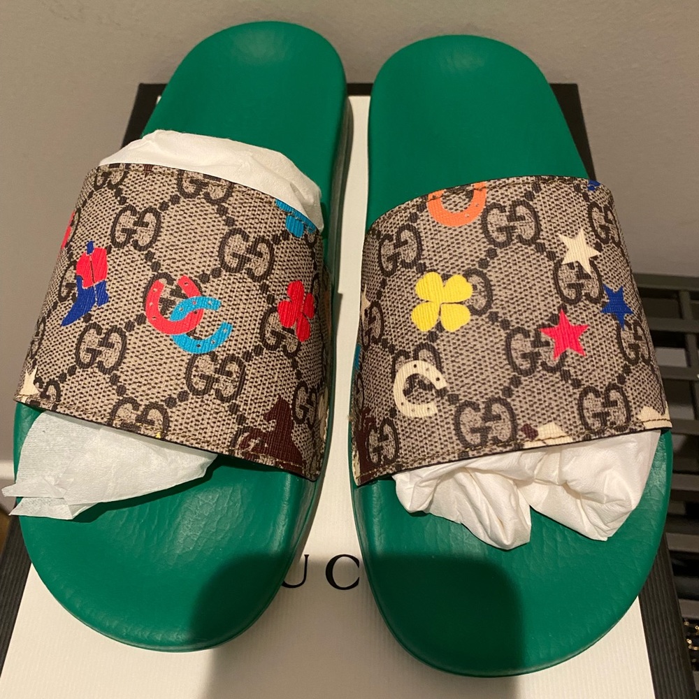 Gucci GG Supreme Ranch Elements Sandals - Picture 1 of 4